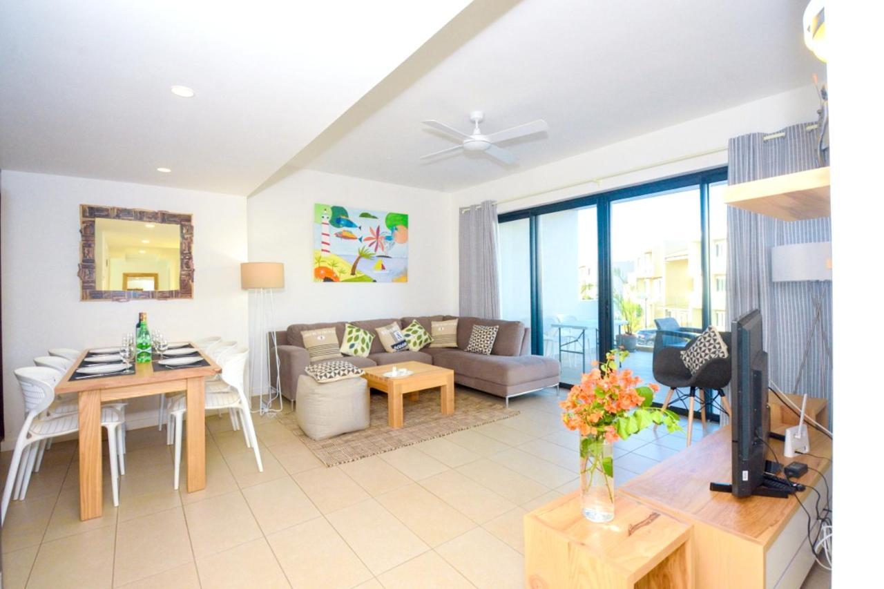Apartment With 3 Bedrooms In Roches Noires, With Wonderful Sea View, Shared Pool, Terrace Rivière du Rempart Exterior foto