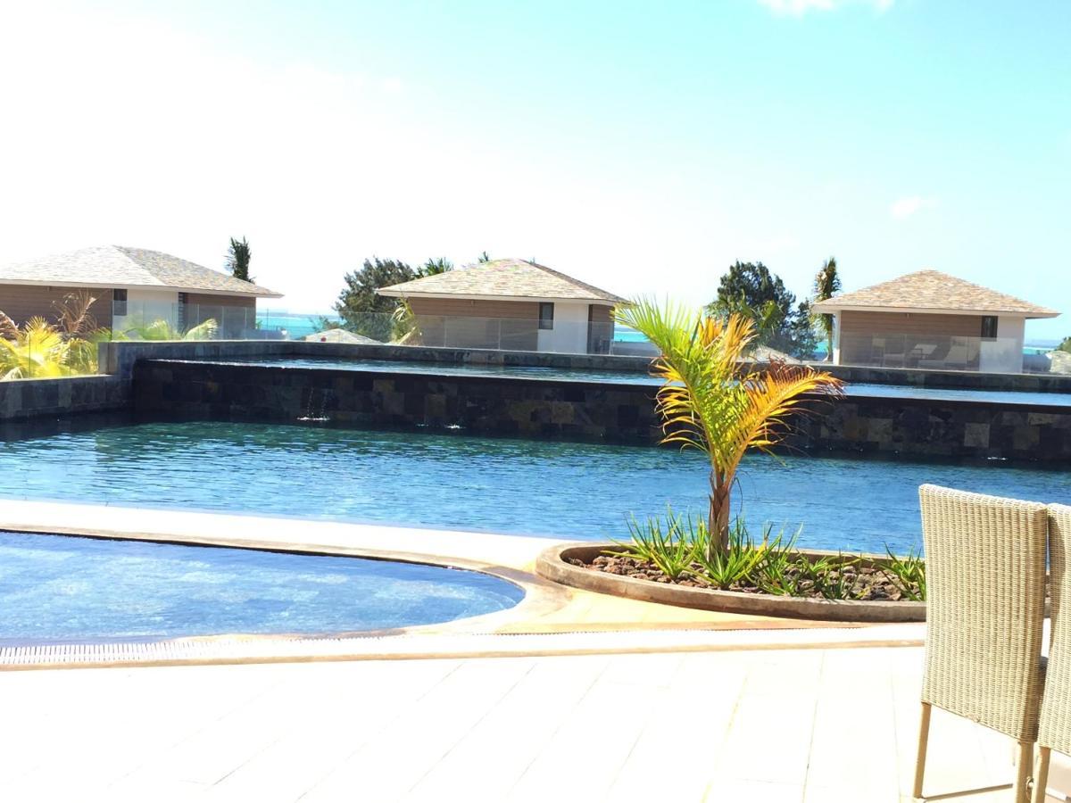 Apartment With 3 Bedrooms In Roches Noires, With Wonderful Sea View, Shared Pool, Terrace Rivière du Rempart Exterior foto